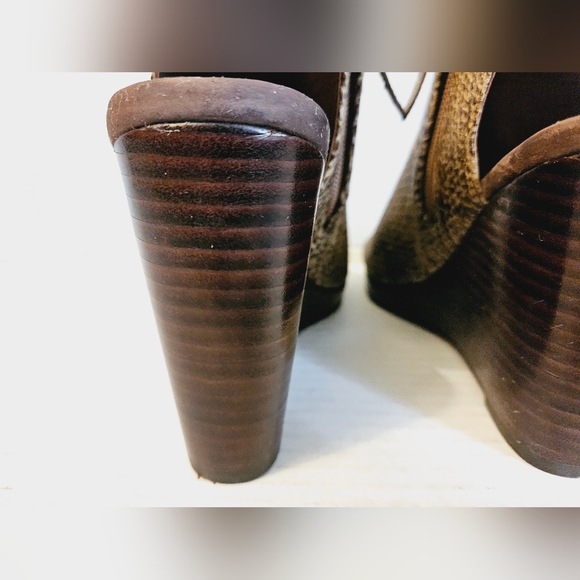 Cole Haan Ripley Sandstone Snake print Wedge Sandal - Picture 10 of 12